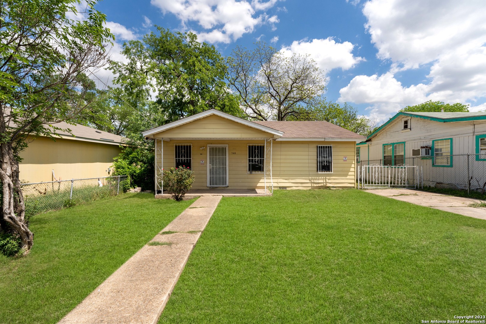 546 N San Dario Avenue San Antonio TX 78228