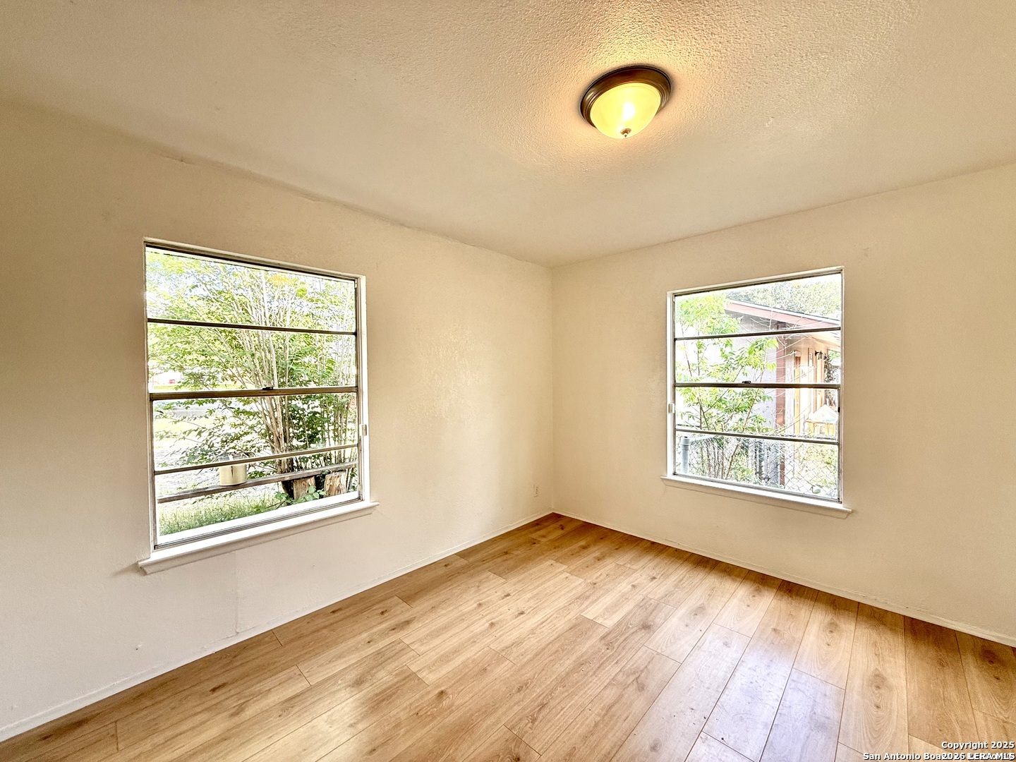 4723 Castle Rose San Antonio TX 78218