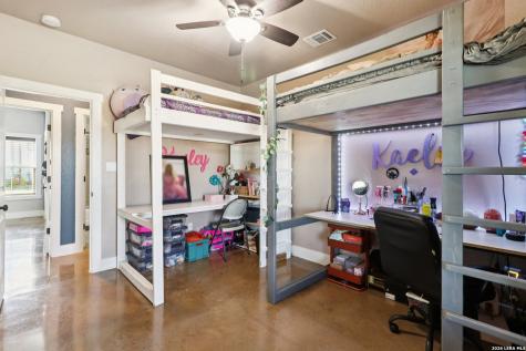 418 Tailwind Seguin TX 78155