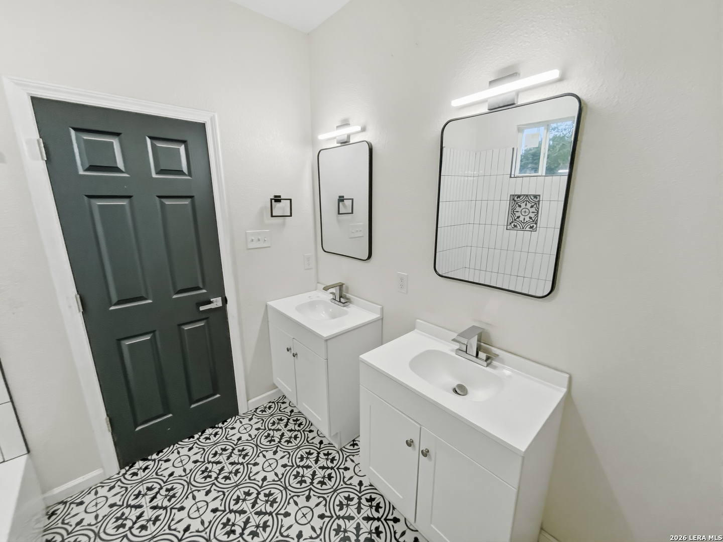 338 SW 42nd San Antonio TX 78237