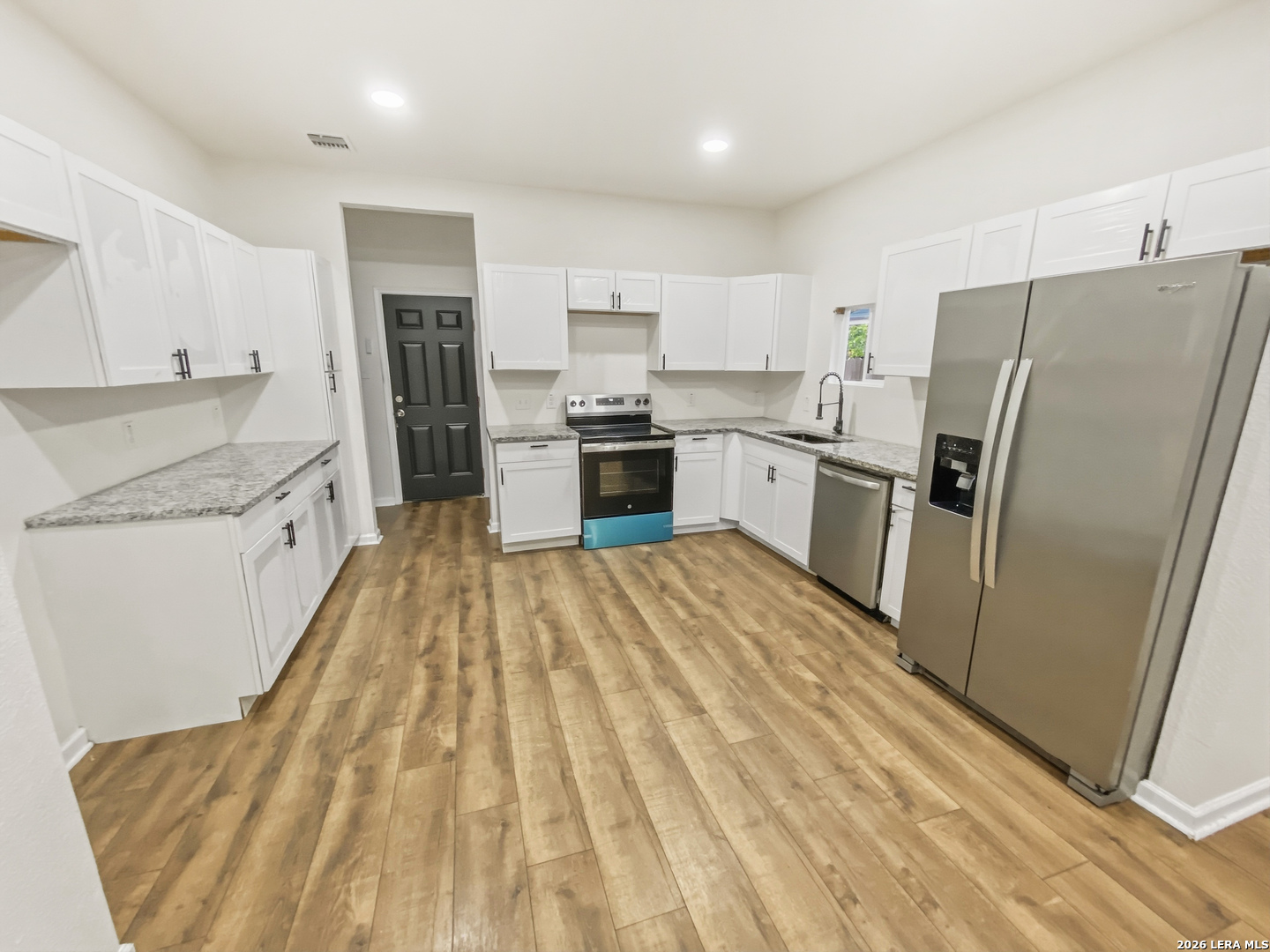 338 SW 42nd San Antonio TX 78237