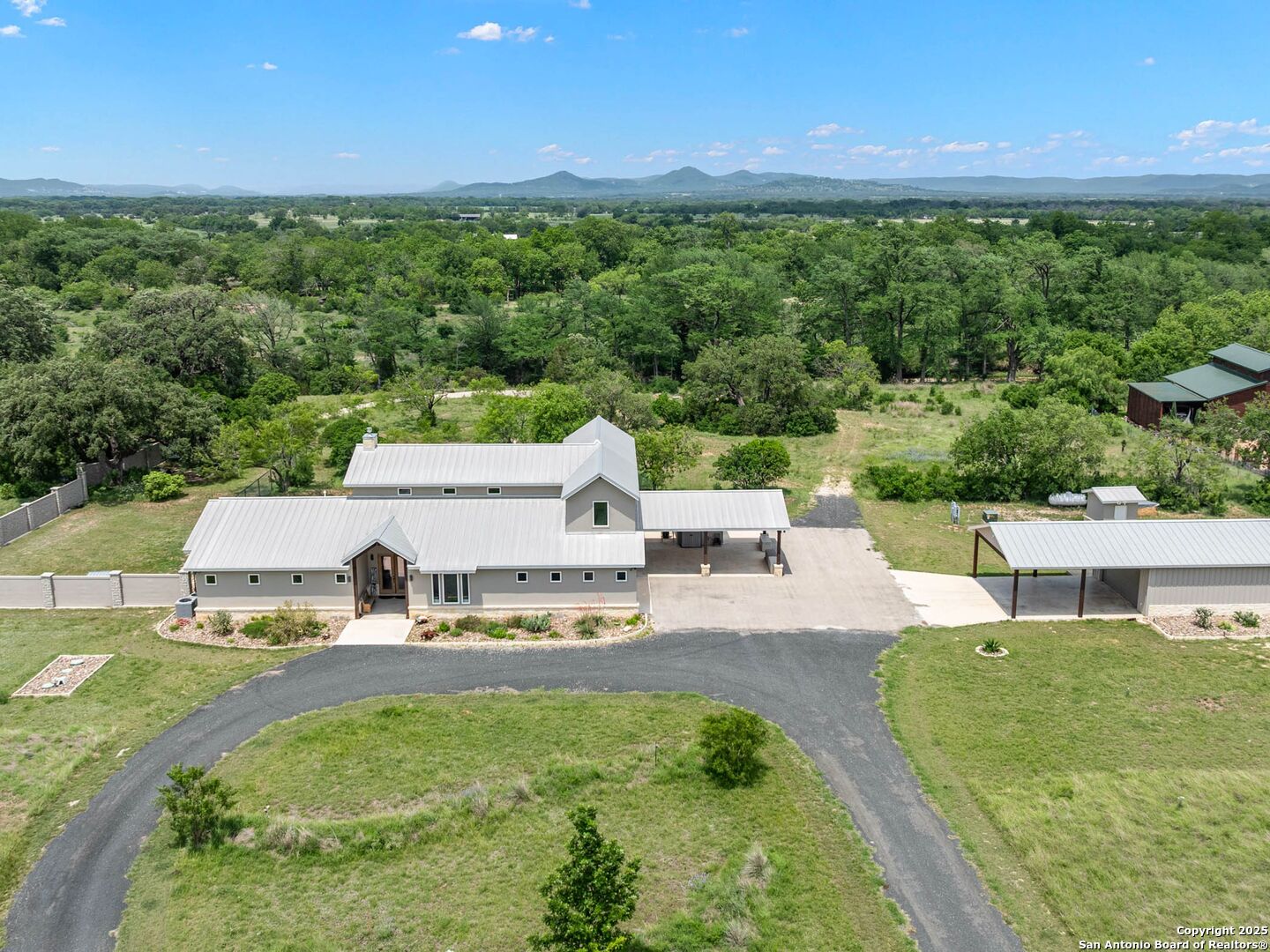 497 Cypress Falls Utopia TX 78884