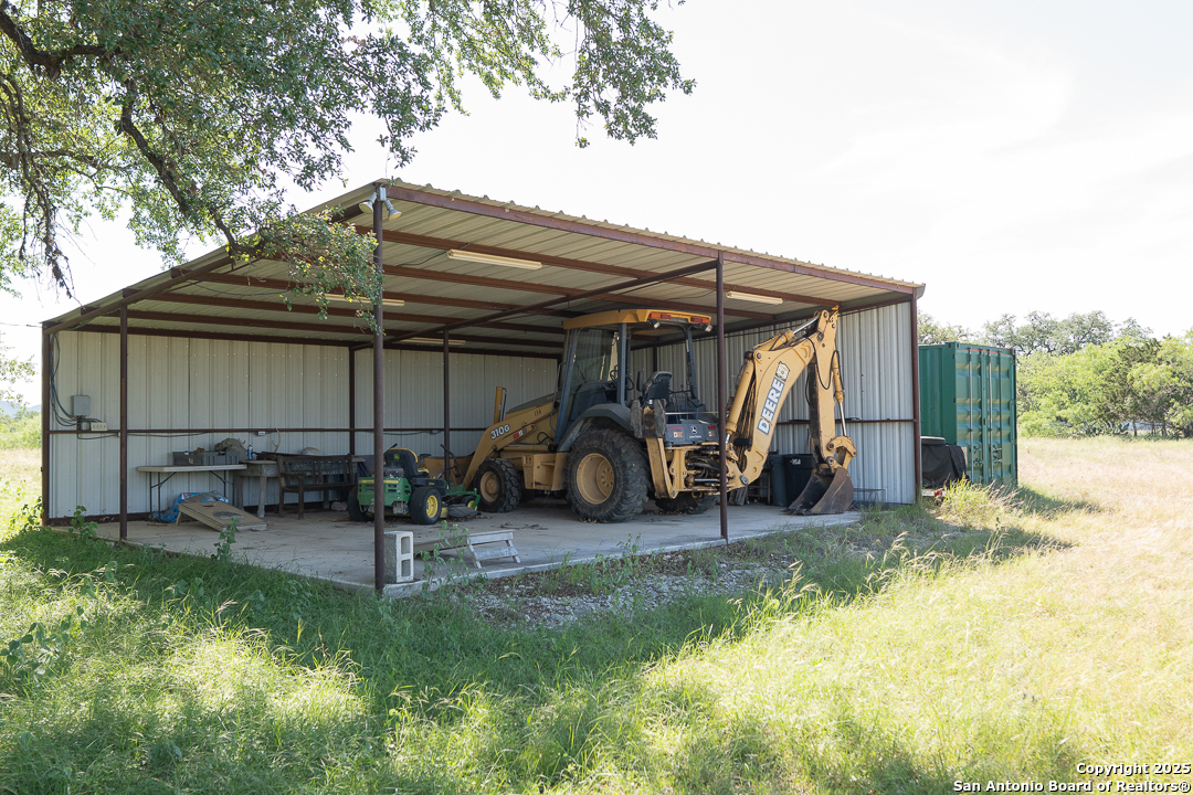 173 Pvt Road 3820 Utopia TX 78884
