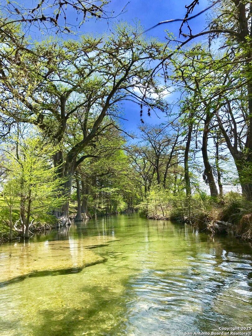 173 Pvt Road 3820 Utopia TX 78884