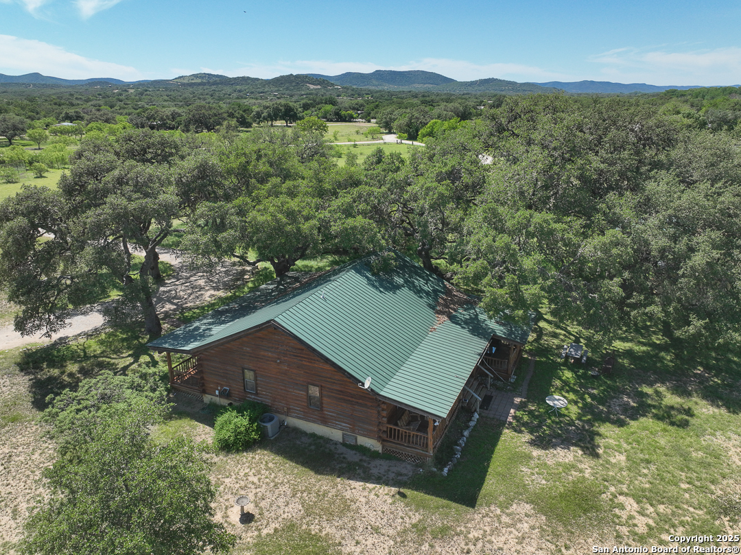 173 Pvt Road 3820 Utopia TX 78884
