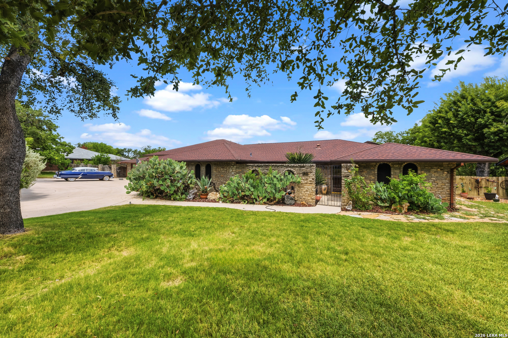 120 Lincoln Schertz TX 78154