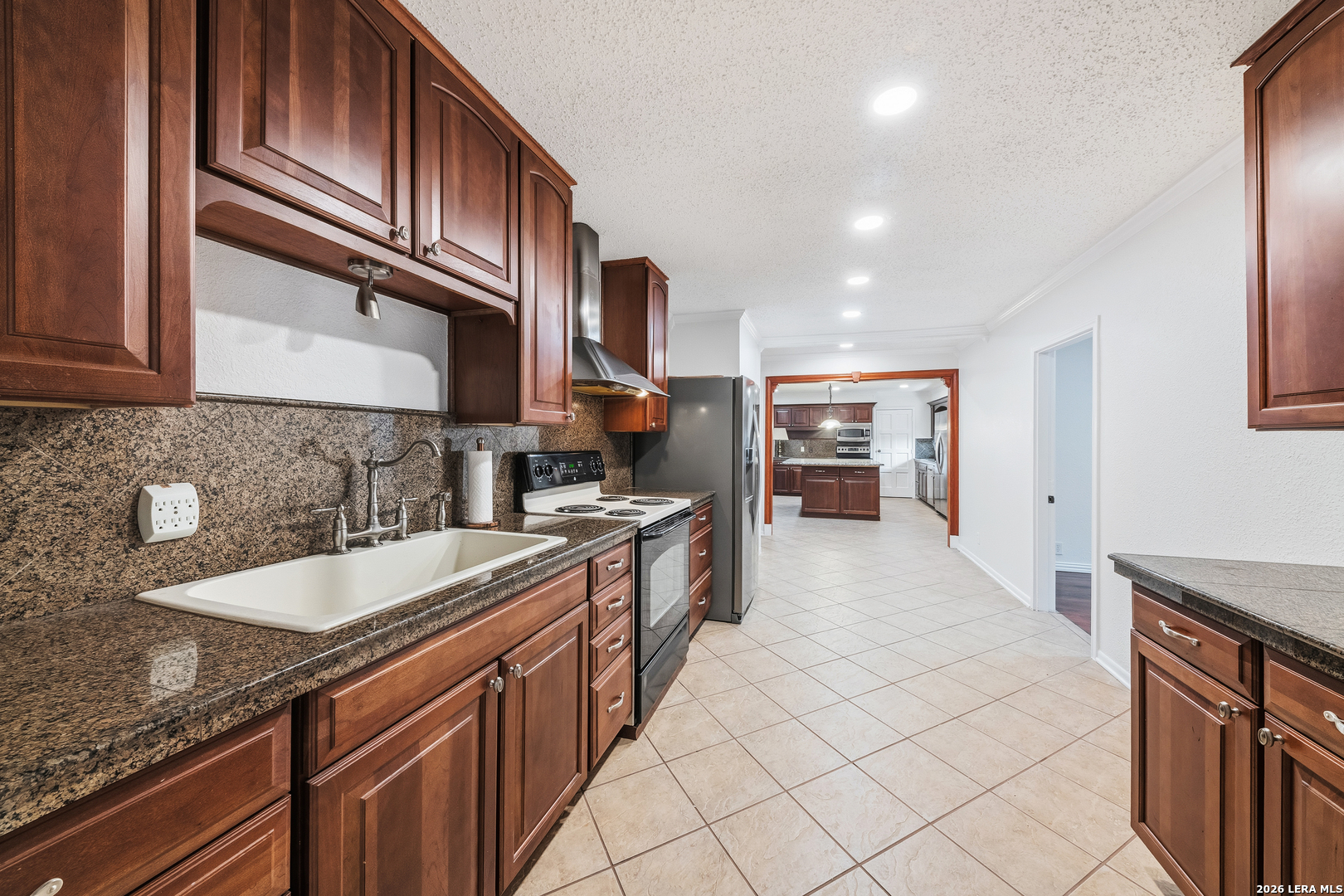 120 Lincoln Schertz TX 78154