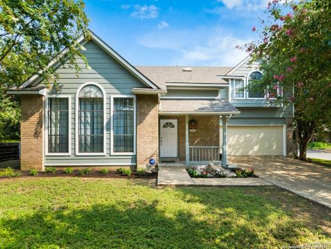 2910 Hunters Horn Street San Antonio TX 78230