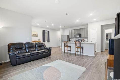 4414 Tourmaline San Antonio TX 78245