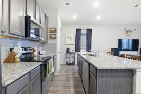 4414 Tourmaline San Antonio TX 78245