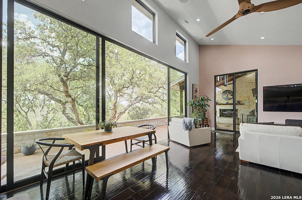 172 Bluff Trail Dripping Springs TX 78620