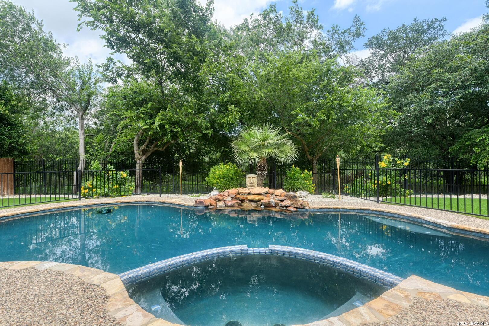 2451 Oakline Drive San Antonio TX 78232