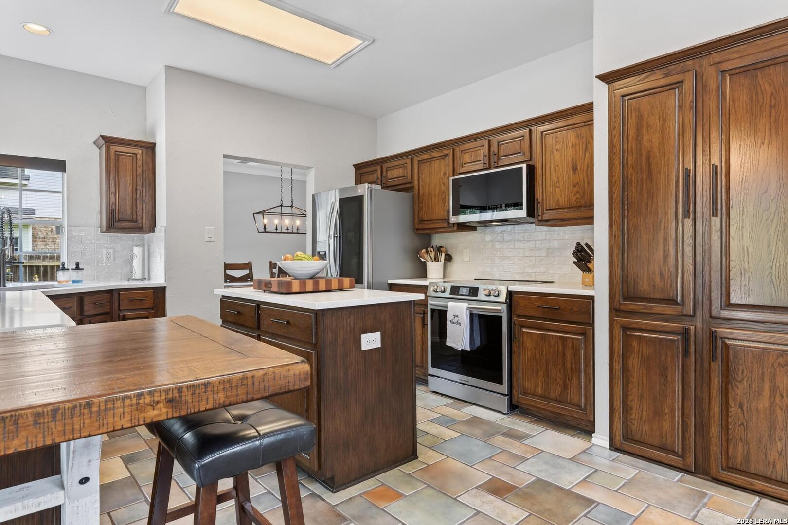 2451 Oakline Drive San Antonio TX 78232