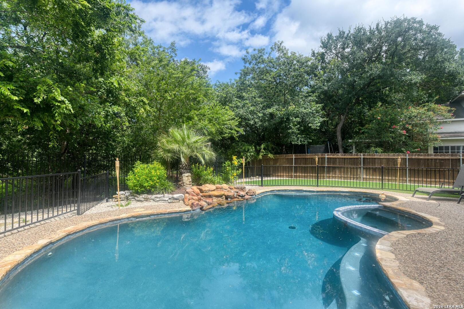 2451 Oakline Drive San Antonio TX 78232