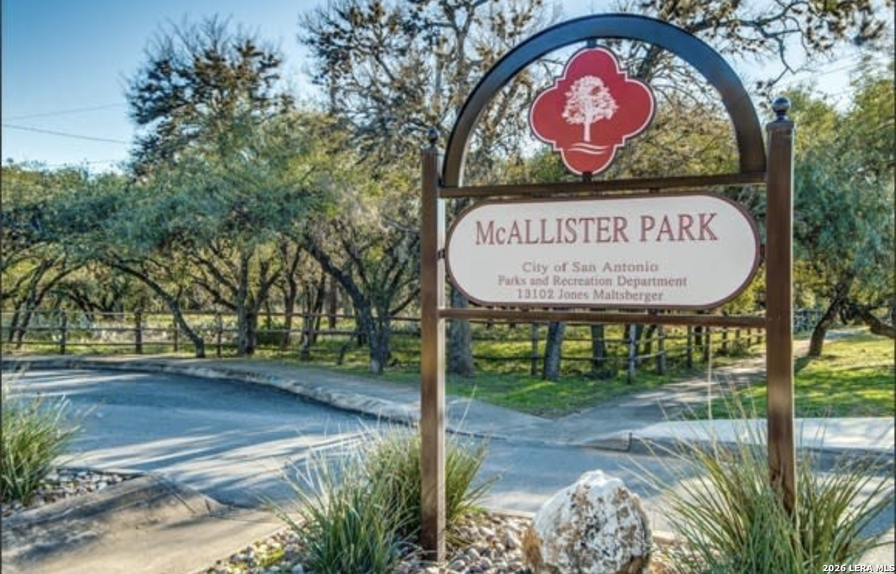 2451 Oakline Drive San Antonio TX 78232