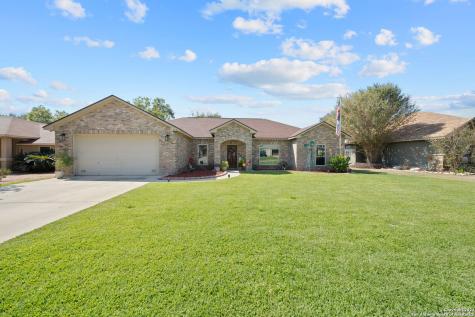 313 Yorktown Pleasanton TX 78064