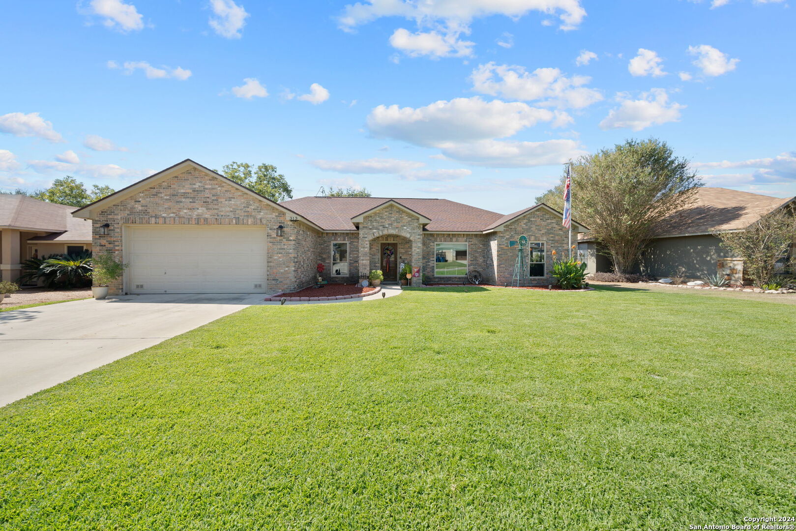 313 Yorktown Pleasanton TX 78064