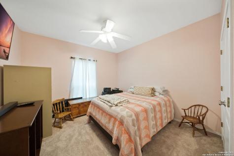 313 Yorktown Pleasanton TX 78064
