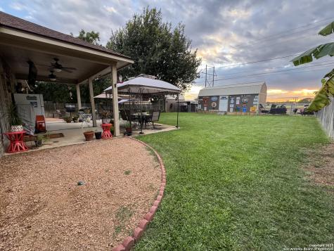 313 Yorktown Pleasanton TX 78064
