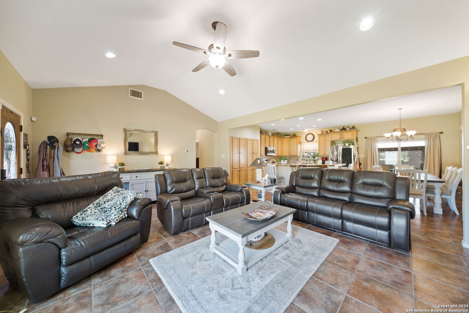 313 Yorktown Pleasanton TX 78064