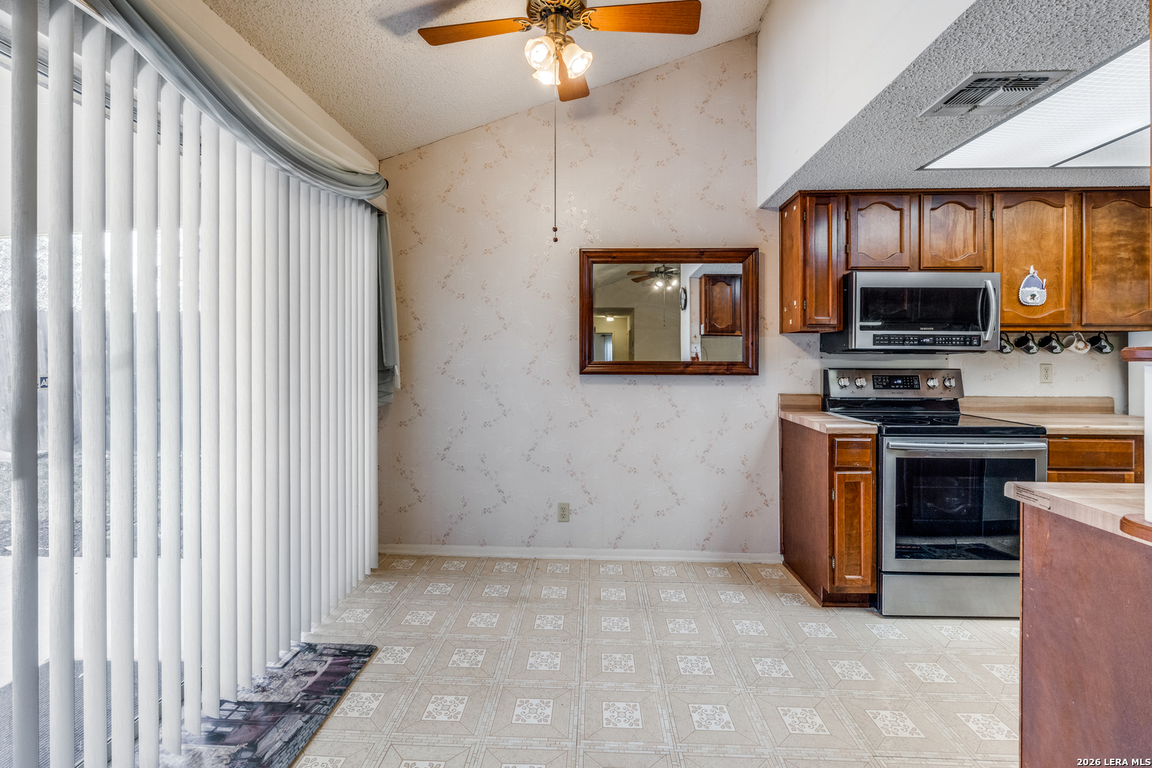 6606 Robin Forest San Antonio TX 78239