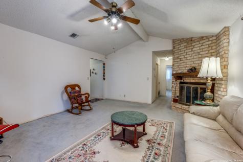 6606 Robin Forest San Antonio TX 78239