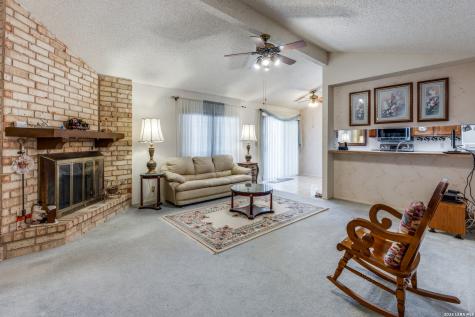 6606 Robin Forest San Antonio TX 78239