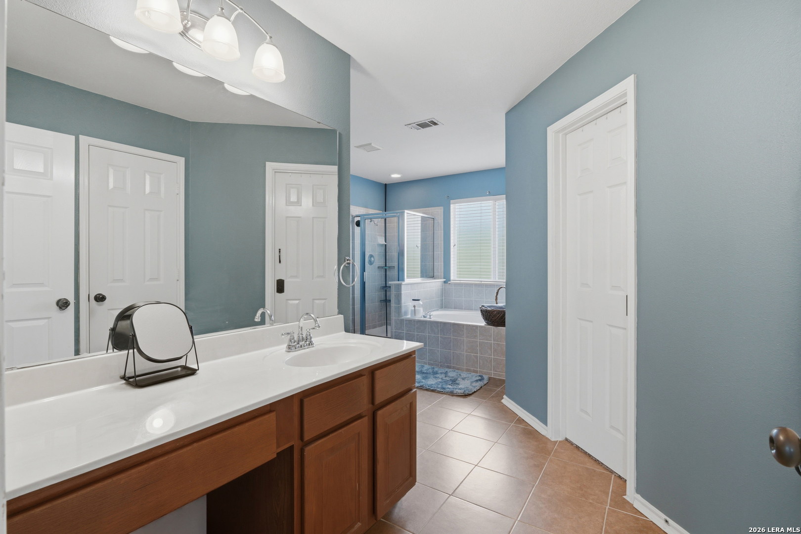 1902 Shoreham San Antonio TX 78260