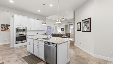 303 Canyon View Run San Antonio TX 78258