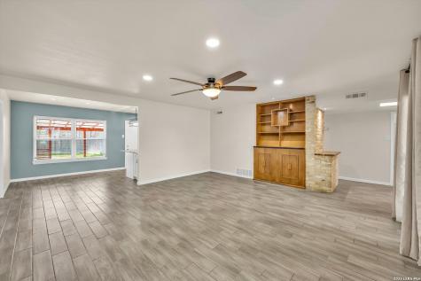 130 Dawnridge San Antonio TX 78213