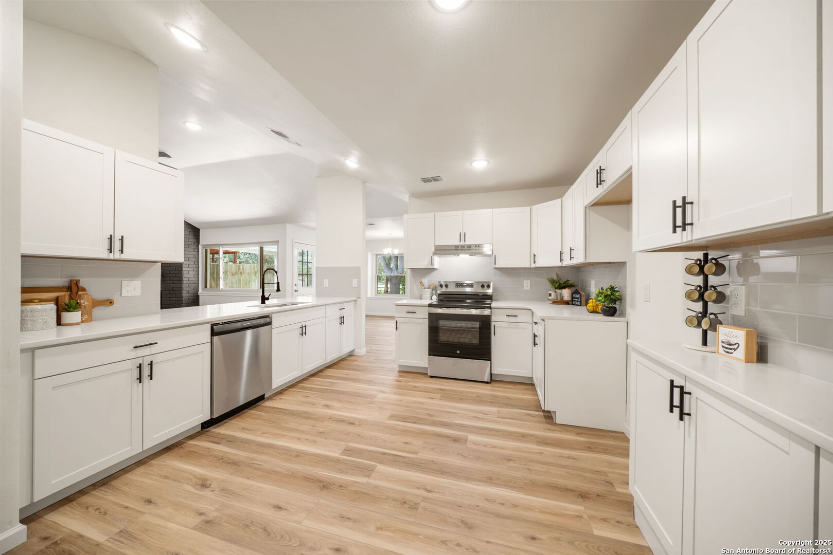 9501 Wildwood Ridge San Antonio TX 78250