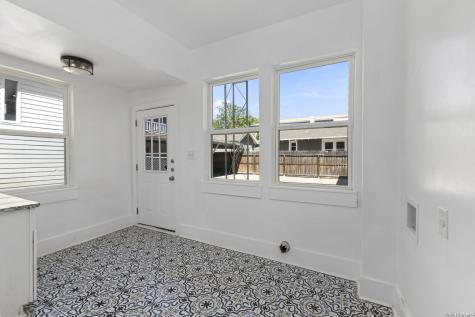 1127 W Woodlawn Avenue San Antonio TX 78201