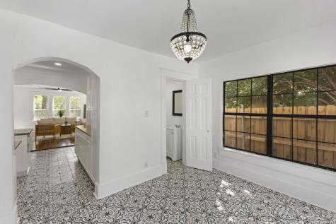 1127 W Woodlawn Avenue San Antonio TX 78201
