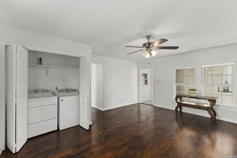 1127 W Woodlawn Avenue San Antonio TX 78201