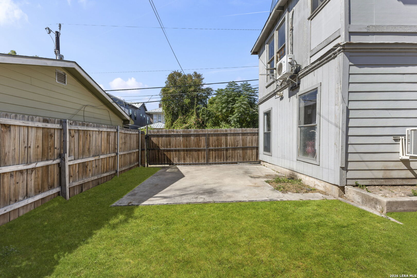 1127 W Woodlawn Avenue San Antonio TX 78201