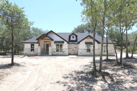 423 Meadowgrove Lane Adkins TX 78101