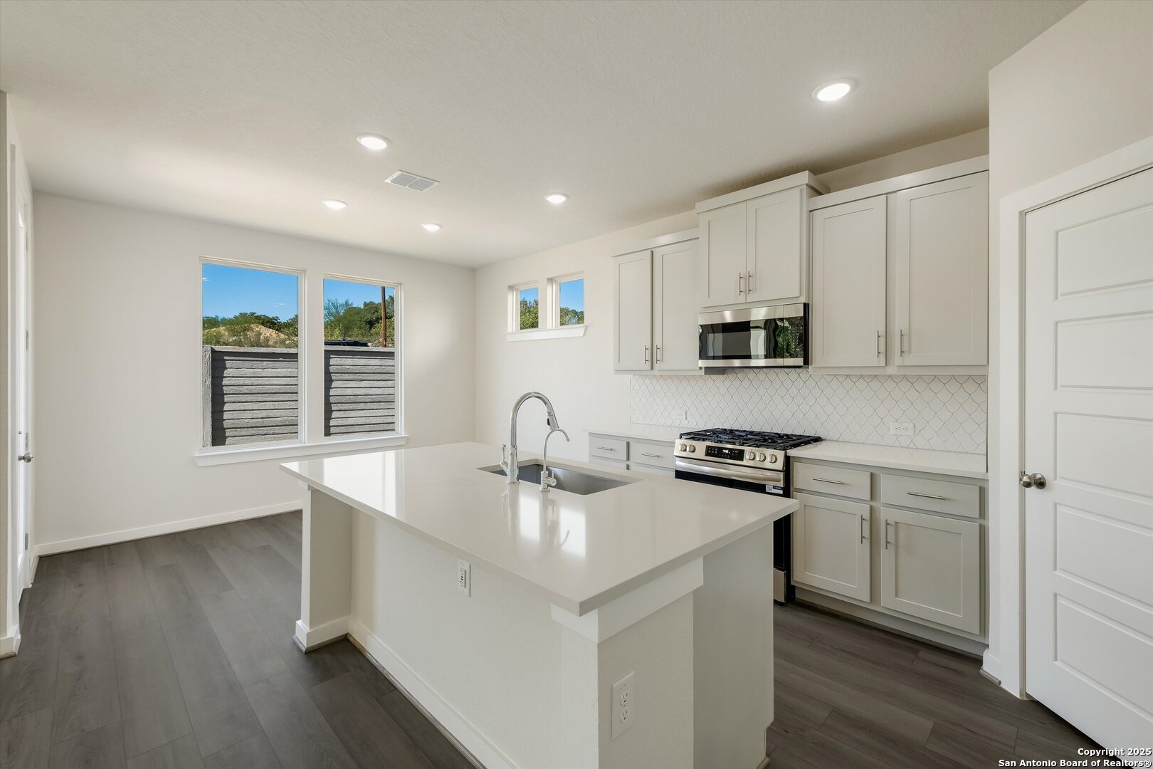 15407 Ivory Hills San Antonio TX 78247