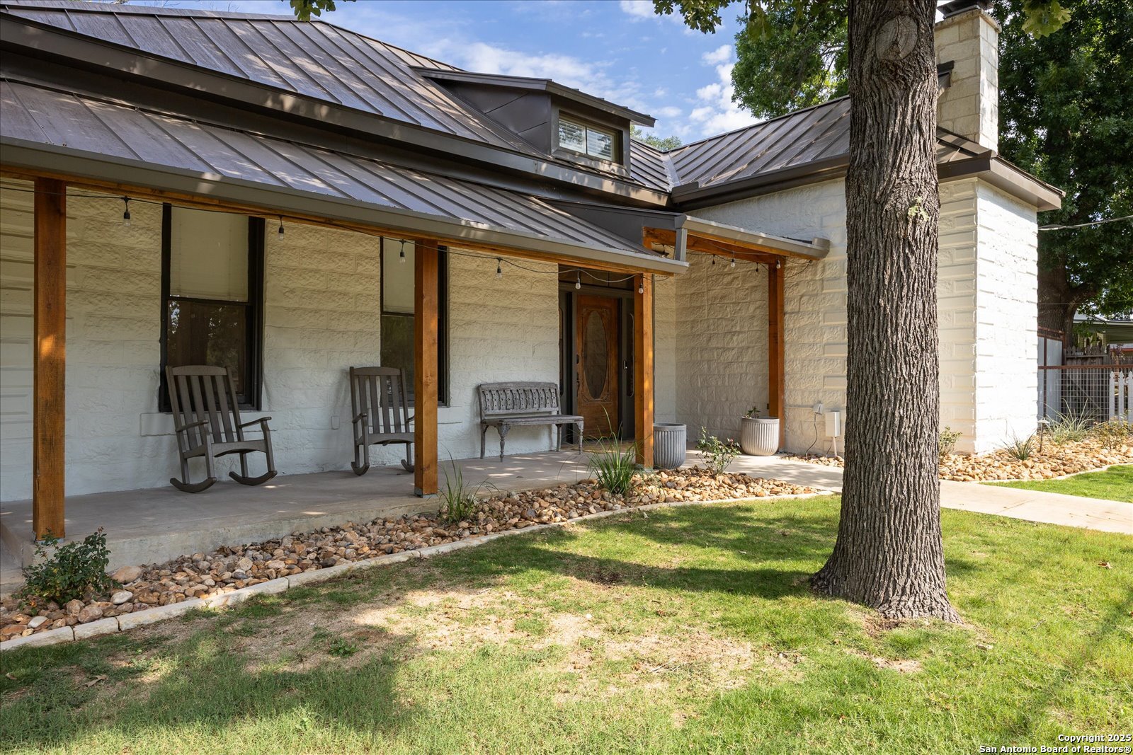 504 6th Comfort TX 78013