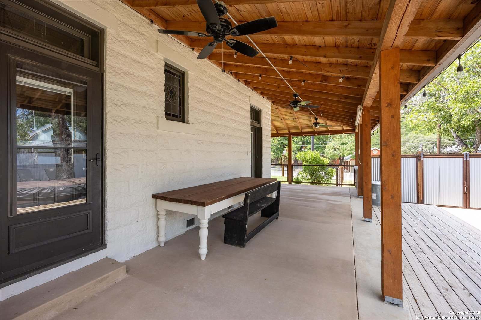 504 6th Comfort TX 78013