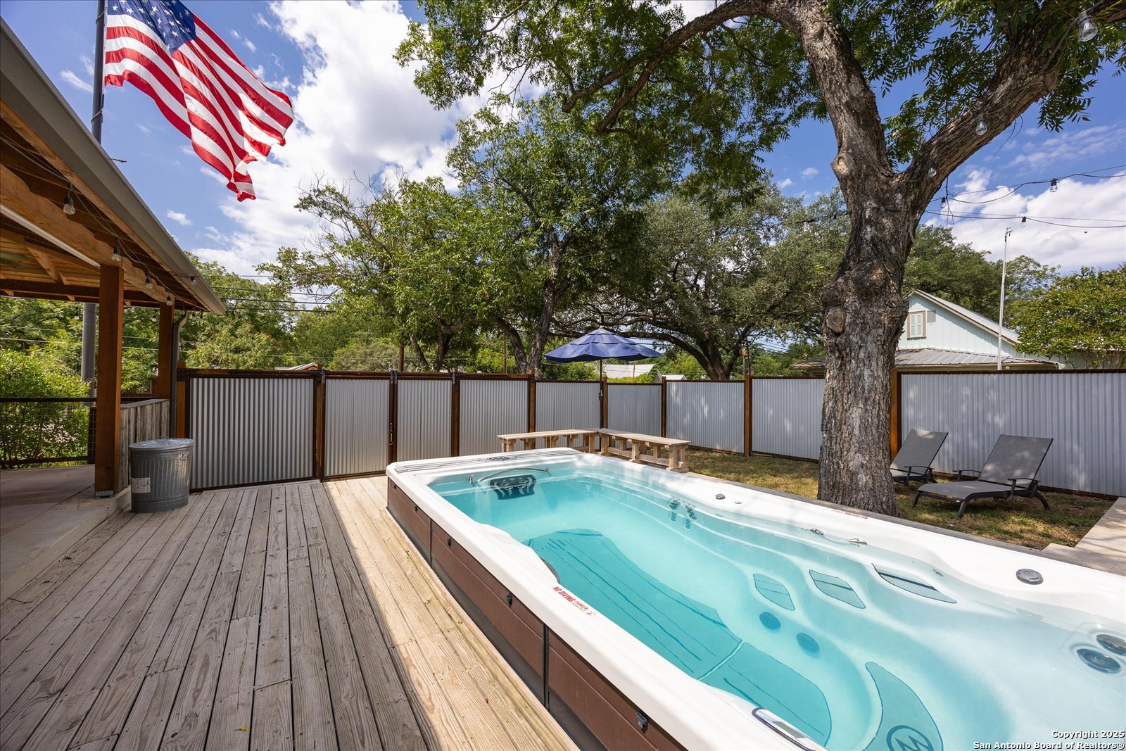 504 6th Comfort TX 78013