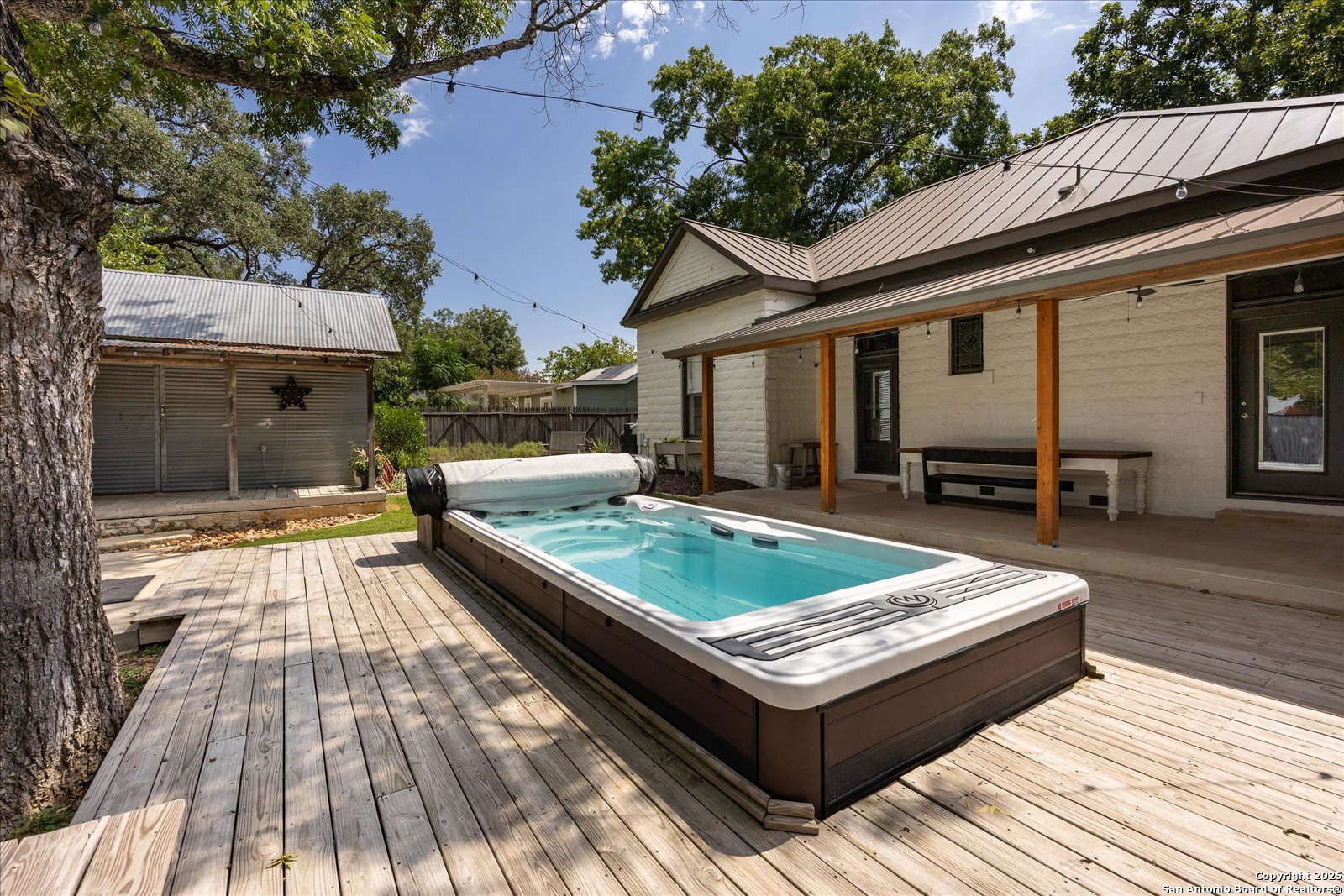504 6th Comfort TX 78013