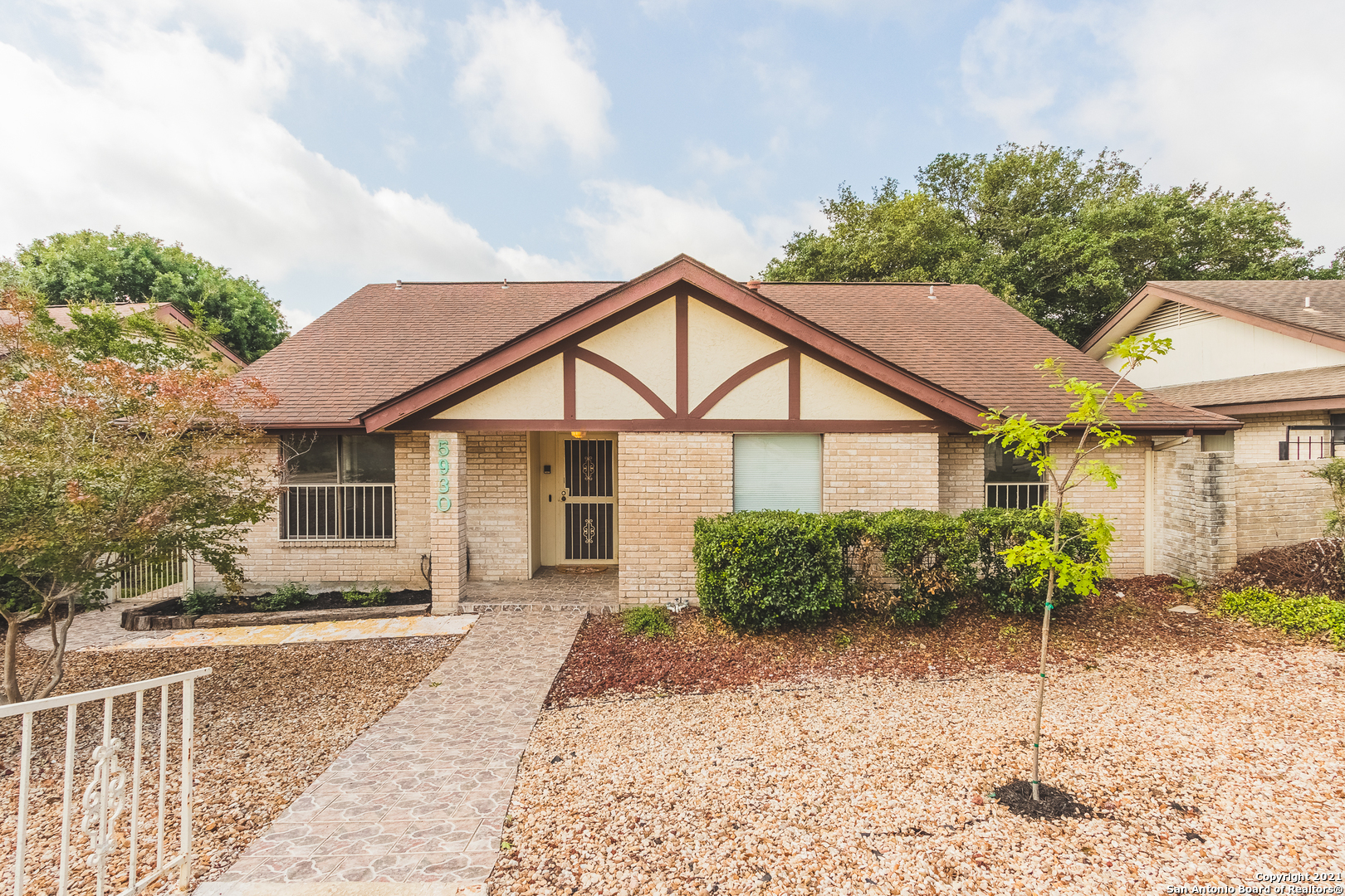 5930 Royal Ridge San Antonio TX 78239