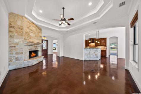 1001 Fm 471 Castroville TX 78009