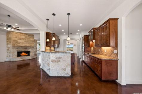 1001 Fm 471 Castroville TX 78009