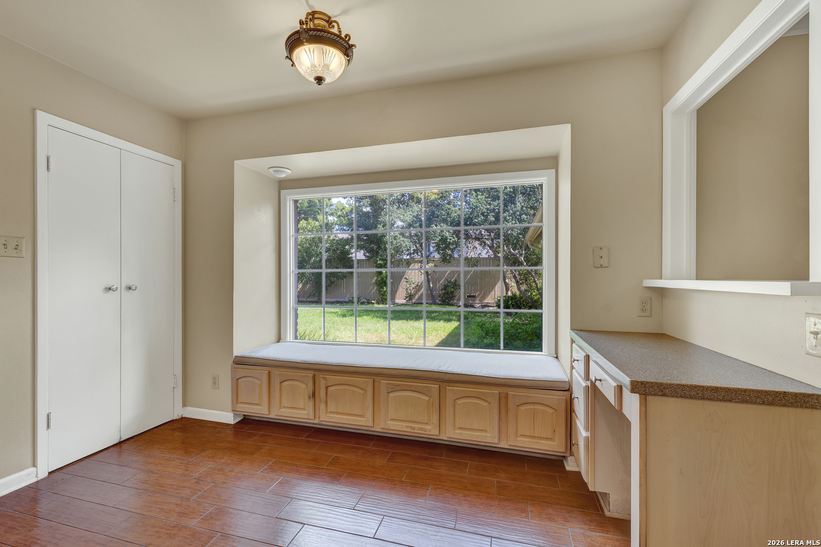 211 Royal Oaks San Antonio TX 78209
