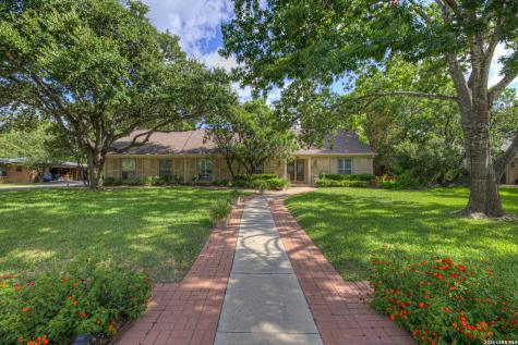 211 Royal Oaks San Antonio TX 78209