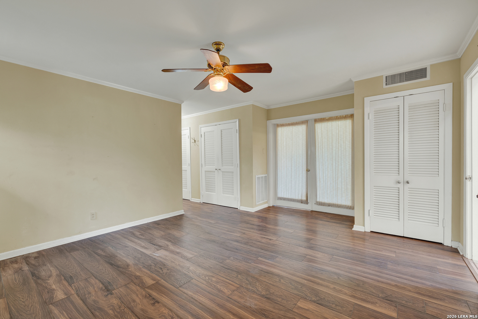 211 Royal Oaks San Antonio TX 78209