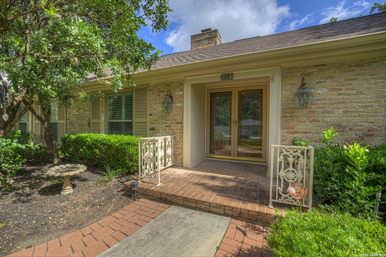 211 Royal Oaks San Antonio TX 78209