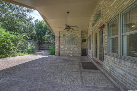 211 Royal Oaks San Antonio TX 78209
