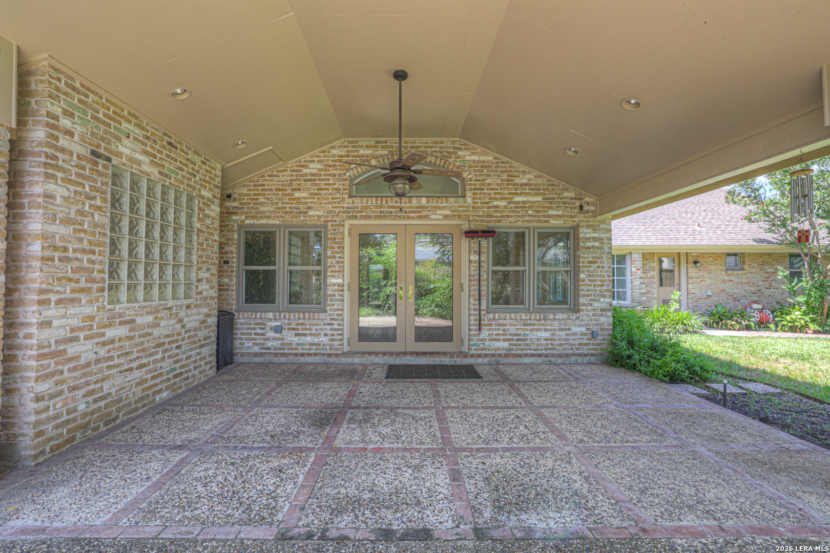 211 Royal Oaks San Antonio TX 78209